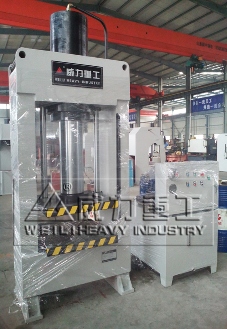 新款200噸龍門油壓機(jī)